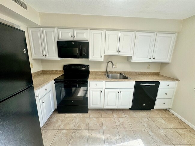 Photo - 13 Beal's Cove Rd