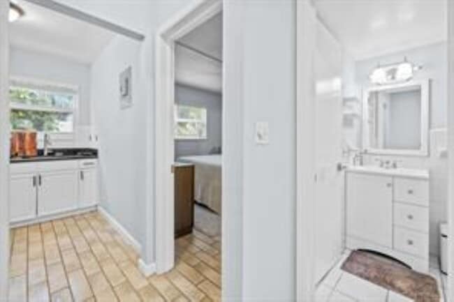 Photo - 1900 NE 8th Ct Unit 104