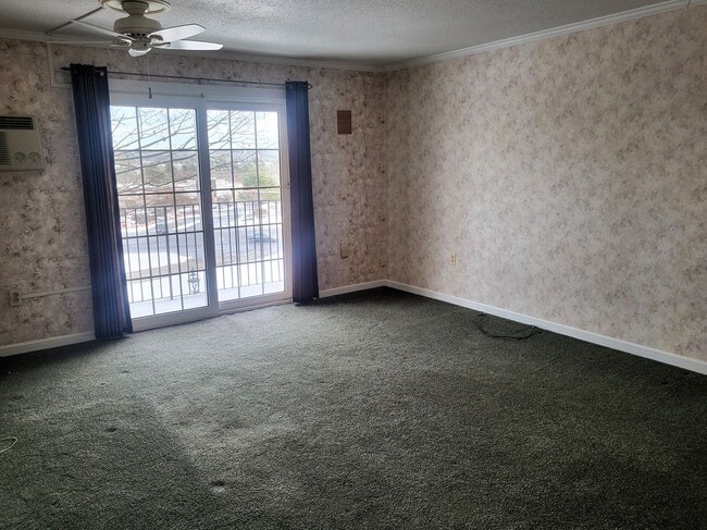 Photo - 1 Bittersweet Rd