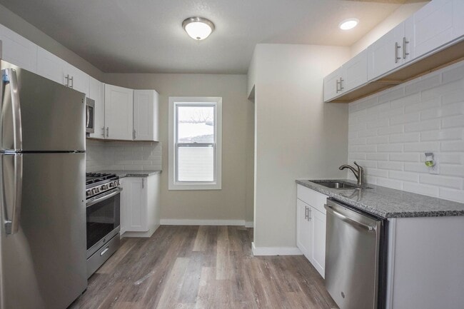 Photo - 3844 4th St