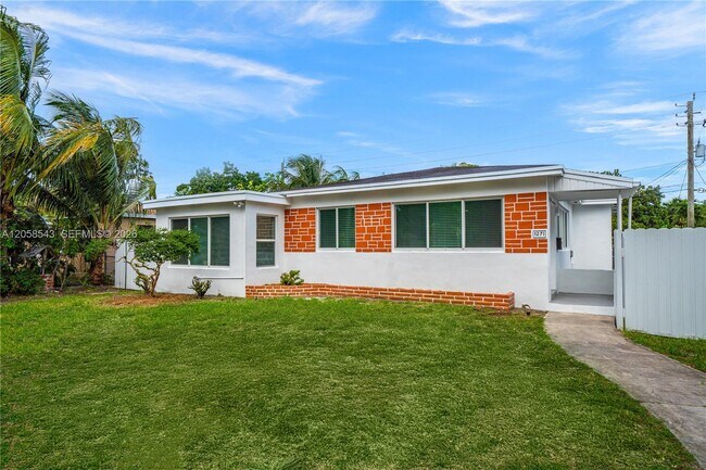 Photo - 1271 NE 159th St