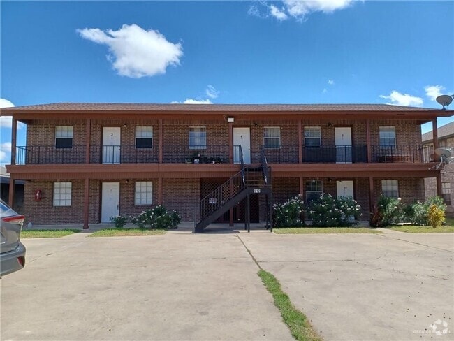Building Photo - 512 Gastel Cir Unit 3 Rental