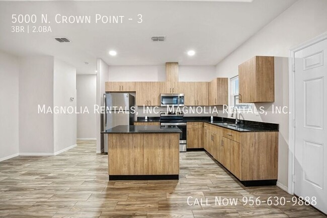 Photo - 5000 N Crown Point Unit 3
