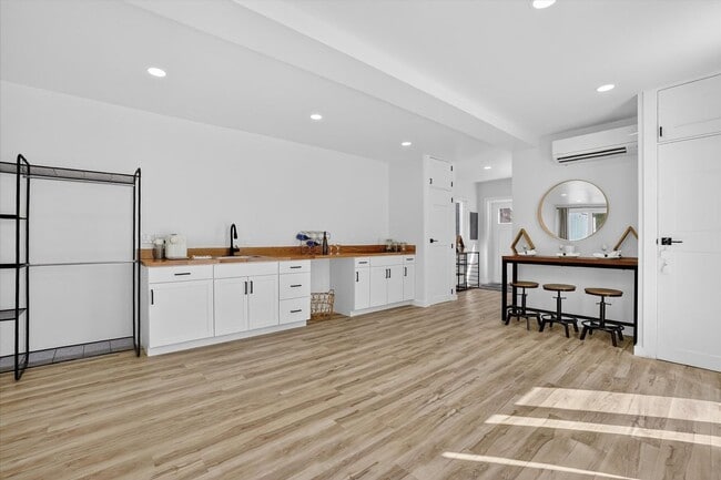 Photo - 8778 Waterfront Terrace