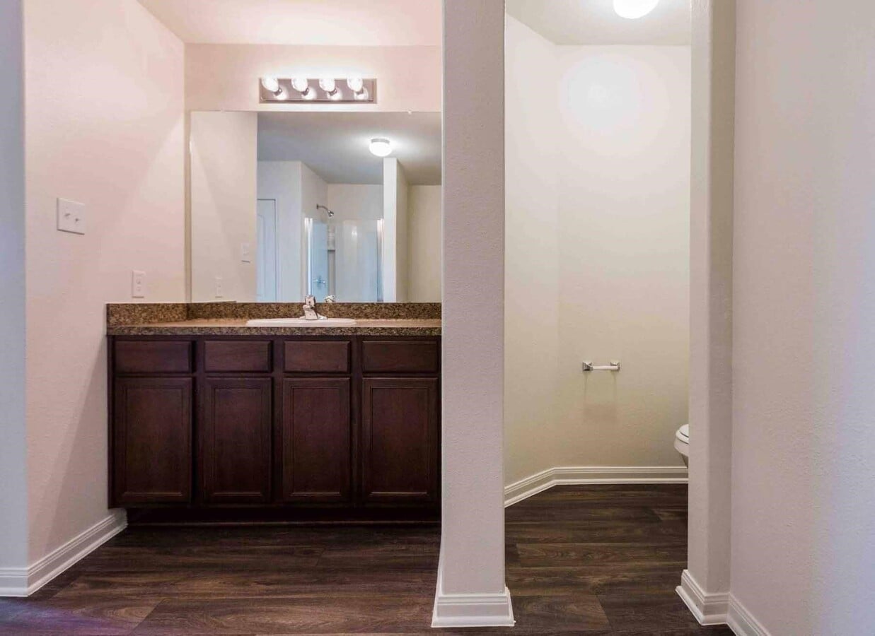 Photo - 112 Blue Crest Ln