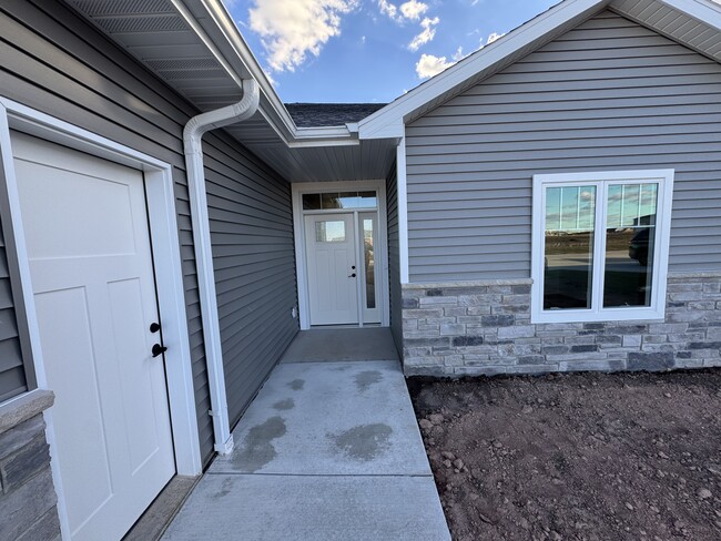 Photo - 403 Founders Way