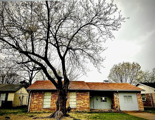 Building Photo - 834 Quebec Dr