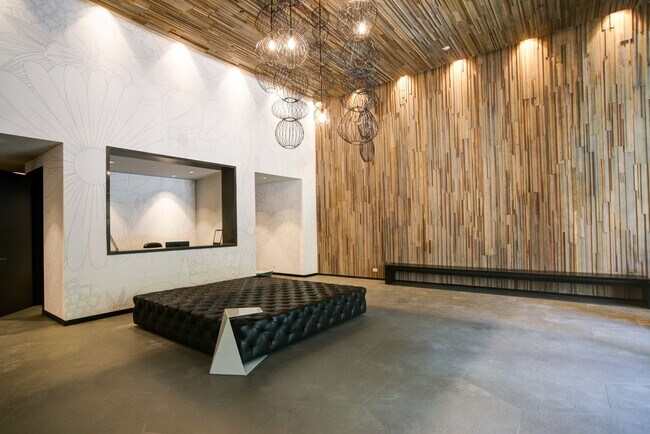 Photo - 156-156 Portland St