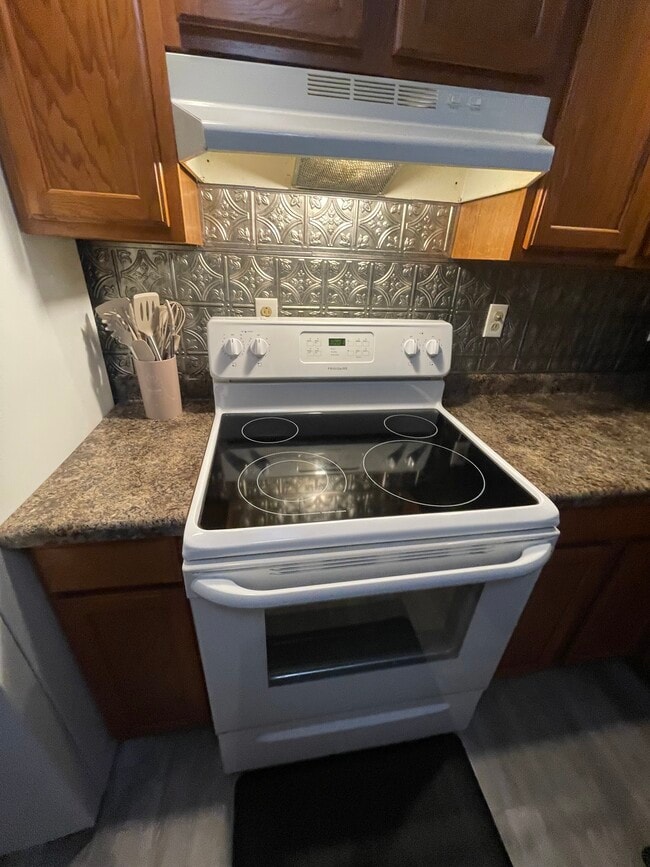 Photo - 1024 N Jefferson St