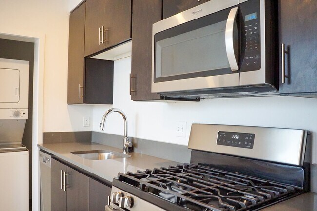 Photo - Incredible Specials: Immaculate 1-Bed Townhouse w/ FREE RENT & $300 GIFT CARD! Unit 45-03