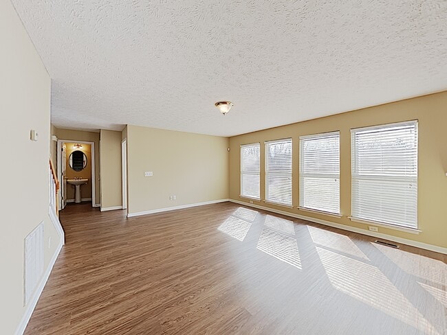 Photo - 158 Vintage Cir