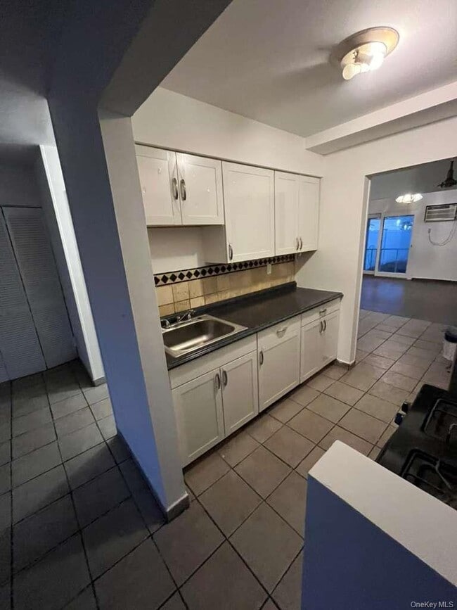 Photo - 24 McLaughlin Ave