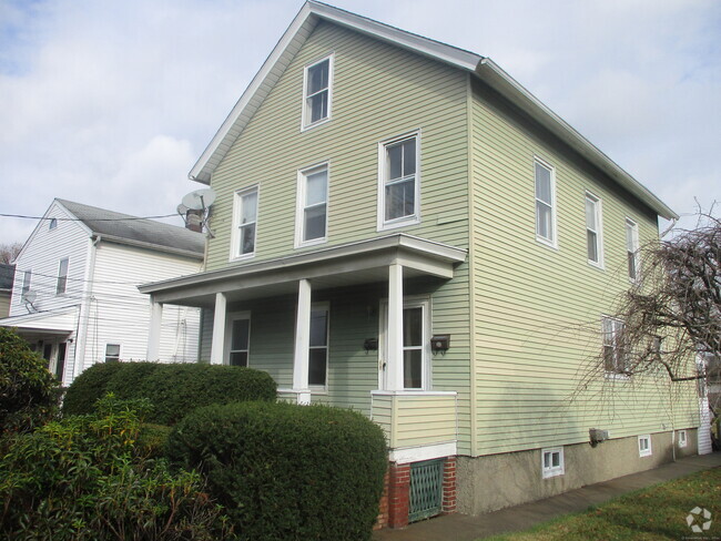 Building Photo - 60 Osborne Ave Unit 1 Rental