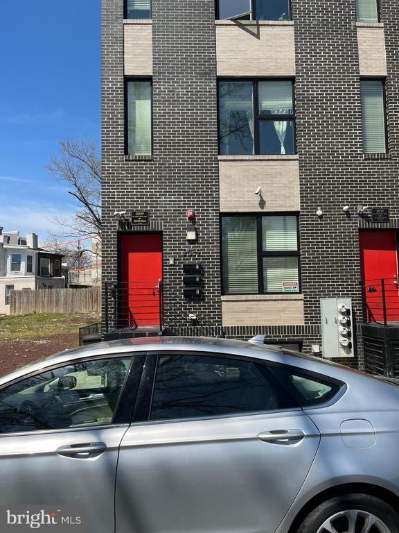 Photo - 2039 N College Ave Unit A