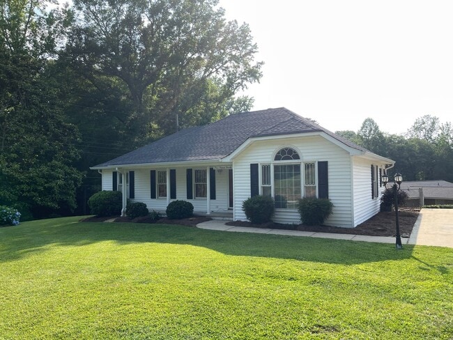 Cute Stepless Ranch - Cute Stepless Ranch House