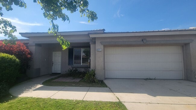 Building Photo - 8211 Slider Dr