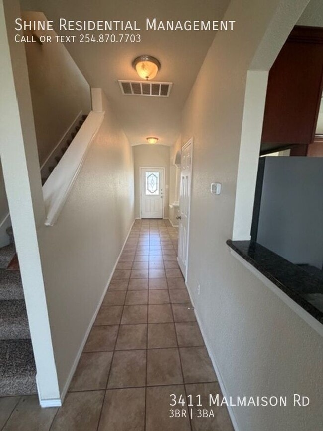 Photo - 3411 Malmaison Road