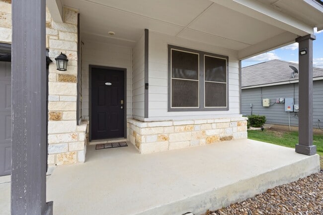 Photo - 4 Bedroom/2.5 Bath Paloma Subdivision