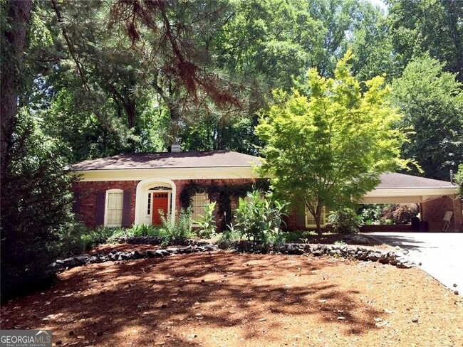 Building Photo - 4690 Huntley Dr NE