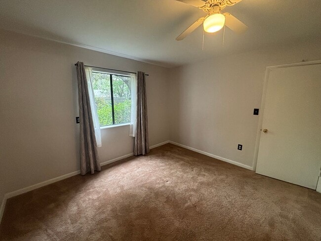 Photo - Newly renovated FIRST floor 2/2 - Will go fast