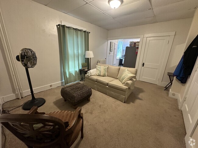 Building Photo - 189 S Main St Unit 4 Rental