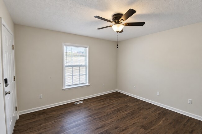 60 Lexington Ct Unit 60 Lexington Ct A