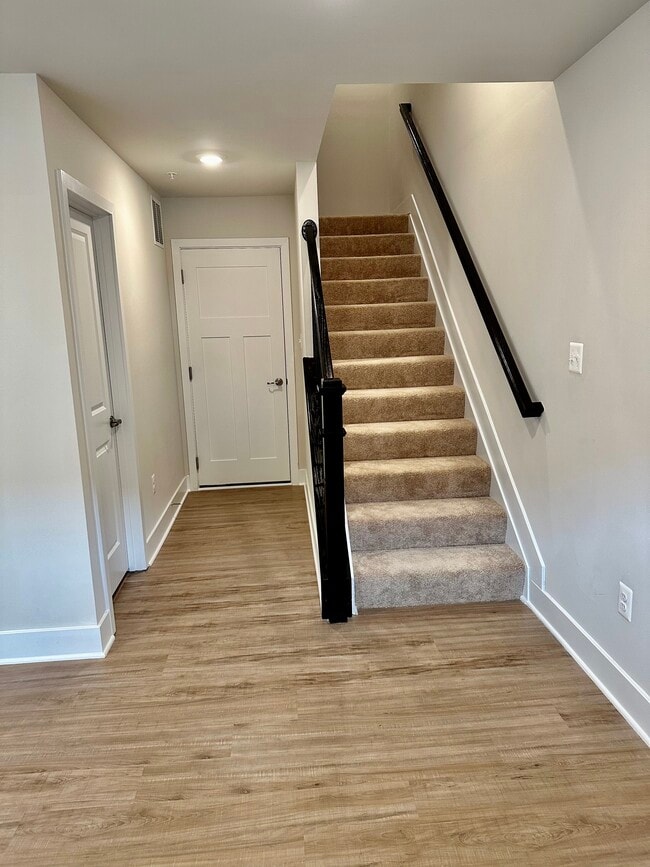 Photo - 828 Teacher Mitchell Rd