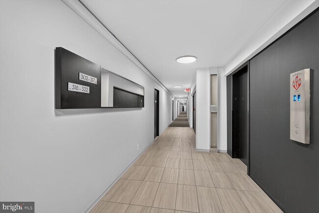 1545 18th St NW Unit 303