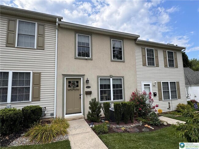 Photo - 2119 Walnut St