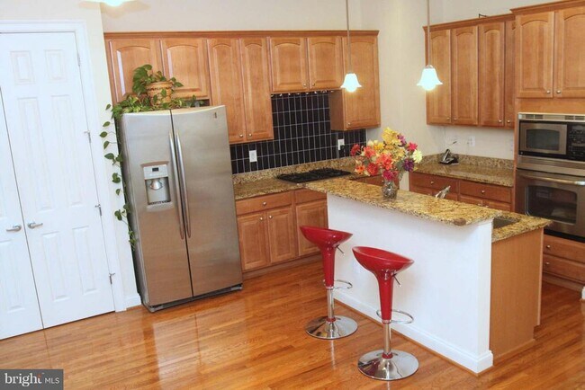 Photo - 623 Hurdle Mill Pl