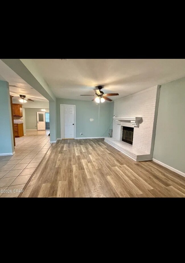 Photo - 1418 Iowa Ave