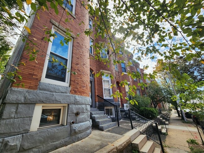 Photo - 1729 St Paul St