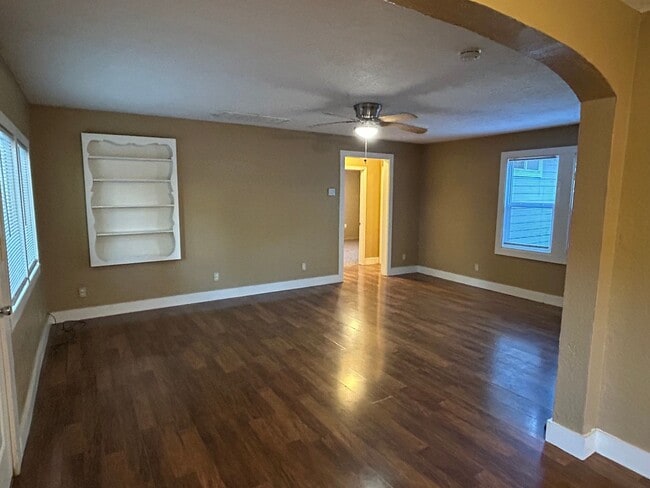 Photo - 4 bedroom 2 bath next to Chico State with ...