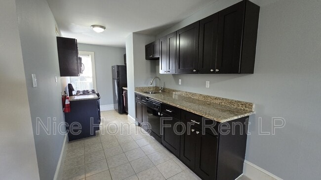 Photo - 64 Simpson Ave