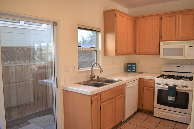 Photo - 538 Margie Pl