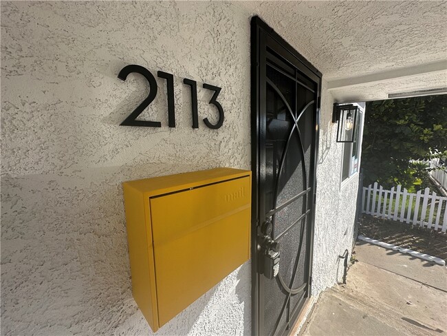 Photo - 2113 Marengo St Townhome