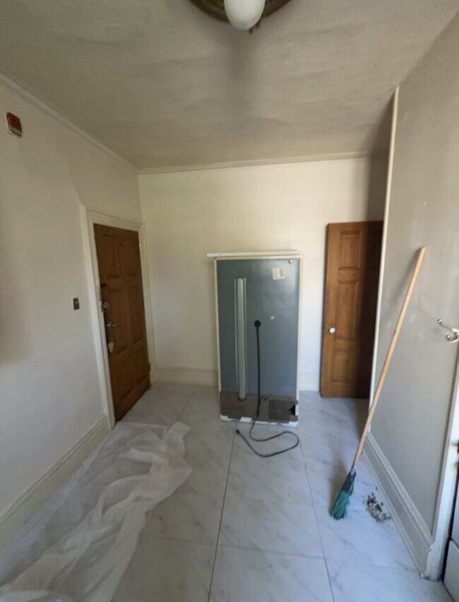 Photo - 169 W Norris St Unit Apt#3