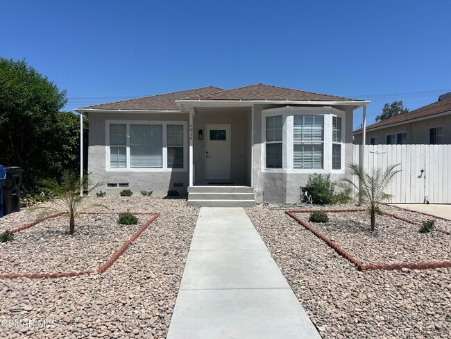Building Photo - 4934 Enfield Ave Rental