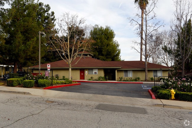 Photo - Parkside Apartments