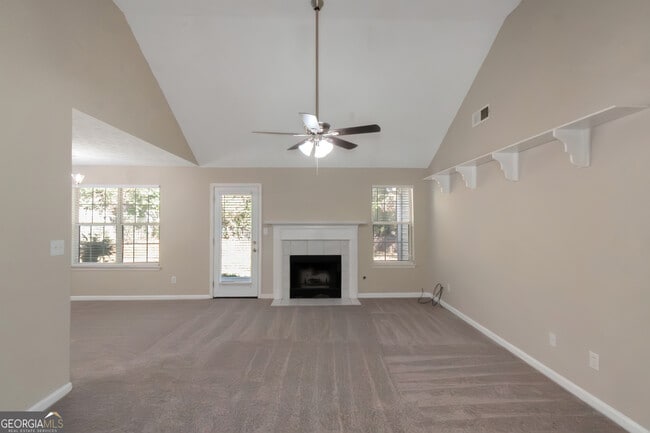 Photo - 123 Willow Springs Ln