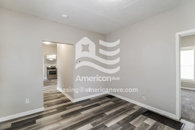 Photo - 806 Crawford St