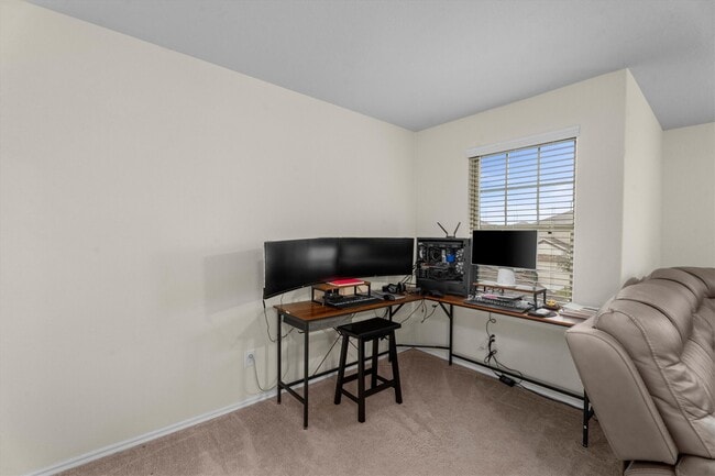 Photo - 1714 Avocet Way