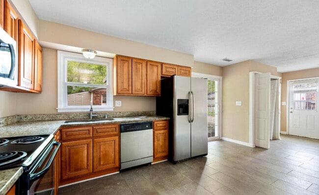 Photo - 8216 Afterglow Dr