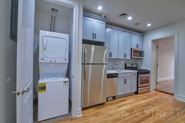 Photo - NO FEE! NEW 3 BED floor-thru in Bed Stuy B...