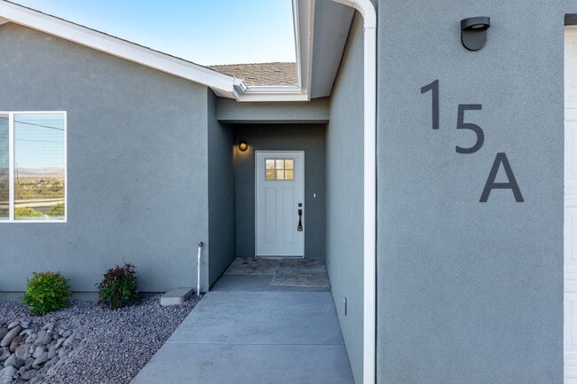 Photo - 15NAD Unidad #A