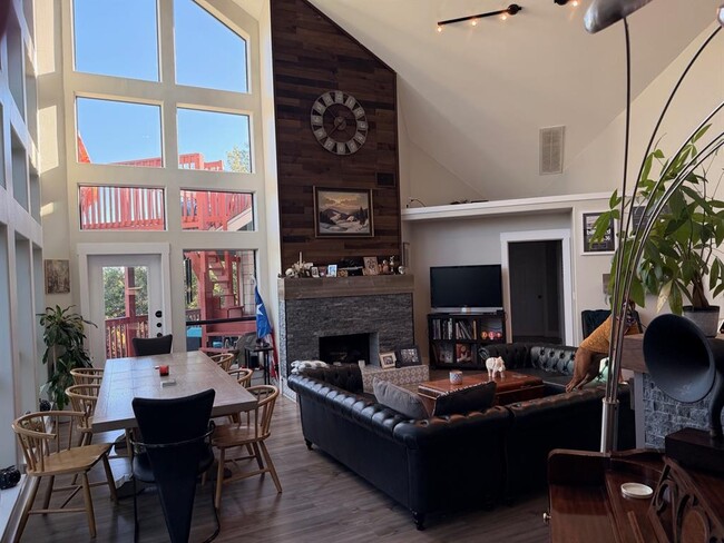 Photo - 2413 Crazyhorse Pass