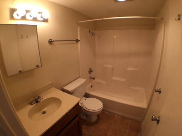 Photo - 1203 W 49th St Unit C