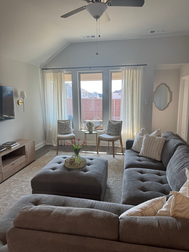 Photo - 3820 Summerfield Dr