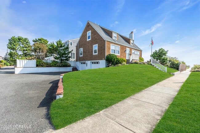 411 Ocean Ave N