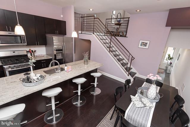 Photo - 1357 N Mascher St